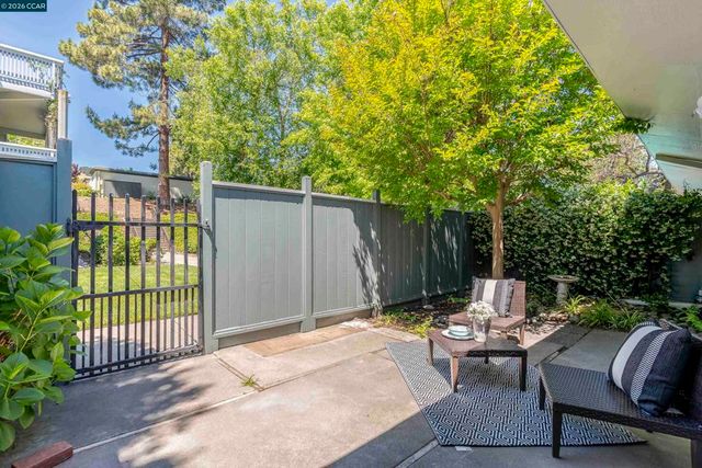 1109 Golden Rain Rd 4, Walnut Creek, CA 94595