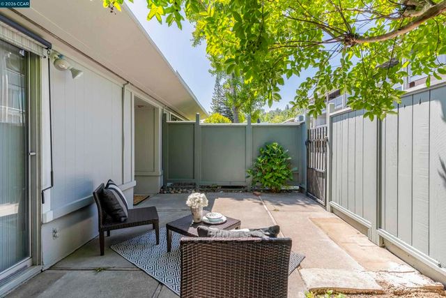 1109 Golden Rain Rd 4, Walnut Creek, CA 94595