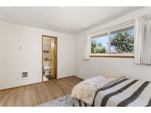8621 Nw 15th Ave, Vancouver, WA 98665