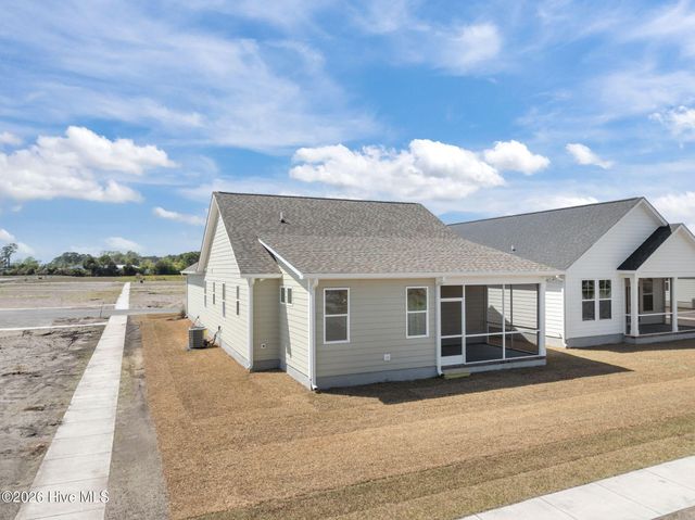 111 Golden Finch Drive, Beaufort, NC 28516