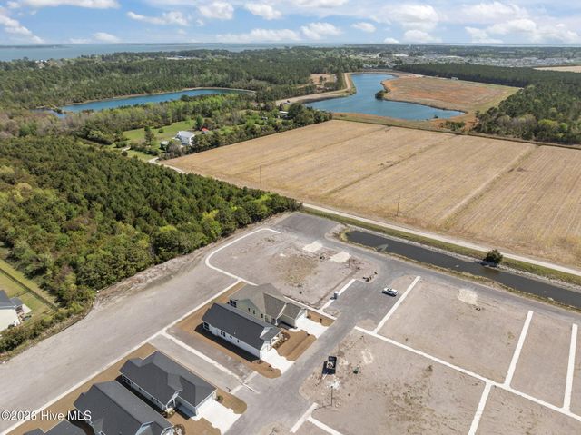 111 Golden Finch Drive, Beaufort, NC 28516