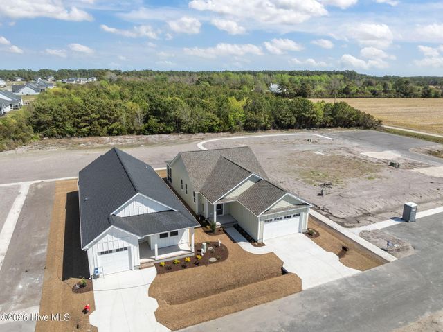 111 Golden Finch Drive, Beaufort, NC 28516