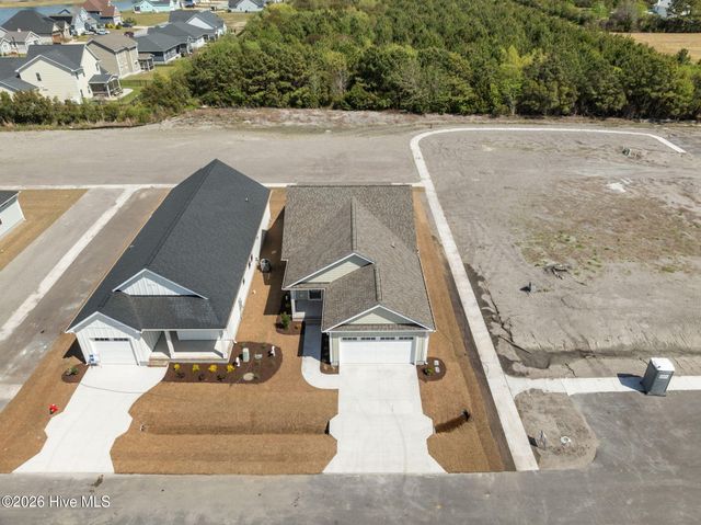 111 Golden Finch Drive, Beaufort, NC 28516