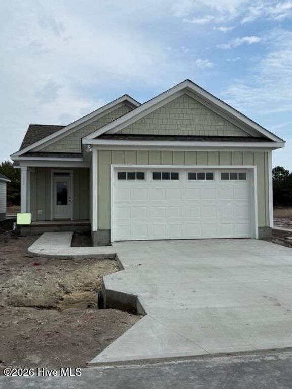 111 Golden Finch Drive, Beaufort, NC 28516