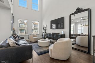 109 Sequoia Dr, Cedar Grove Twp., NJ 07009
