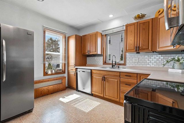 1105 DOUSMAN STREET, Green Bay, WI 54303