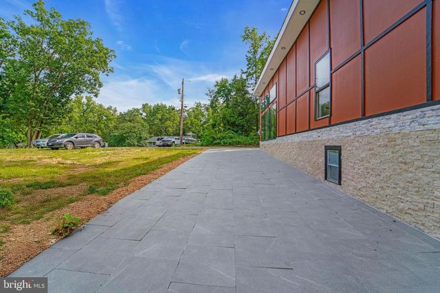 12116 OLD FORT RD, Fort Washington, MD 20744