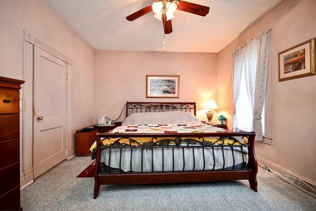 512 E Wabasha Street, Winona, MN 55987