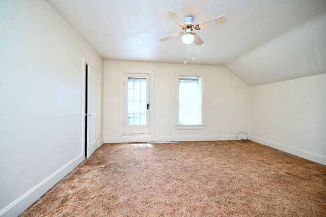 512 E Wabasha Street, Winona, MN 55987