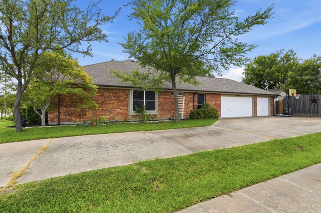 8201 Evening Star, Rowlett, TX 75089
