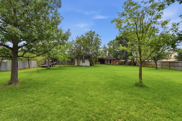 8201 Evening Star, Rowlett, TX 75089