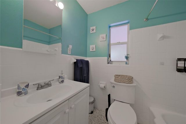 993 GARY STREET A & B, Sarasota, FL 34234
