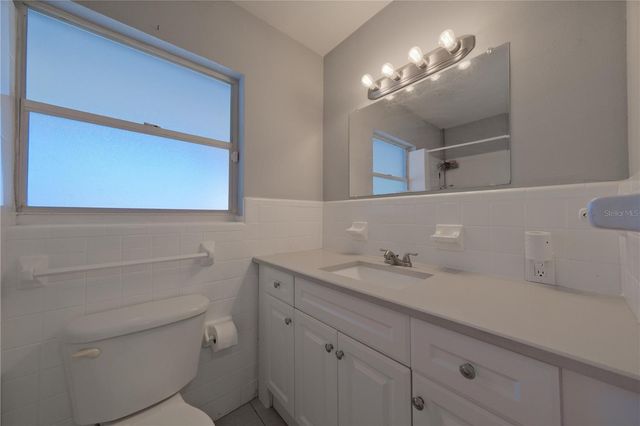 993 GARY STREET A & B, Sarasota, FL 34234