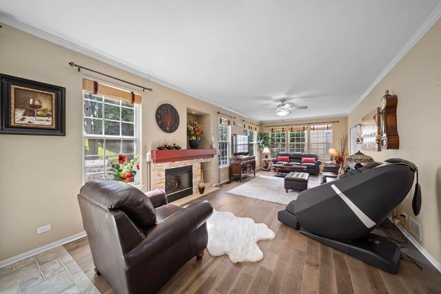 7299 Dada Drive, Gurnee, IL 60031