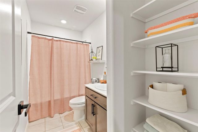 985 Alton Drive, Aubrey, TX 76227