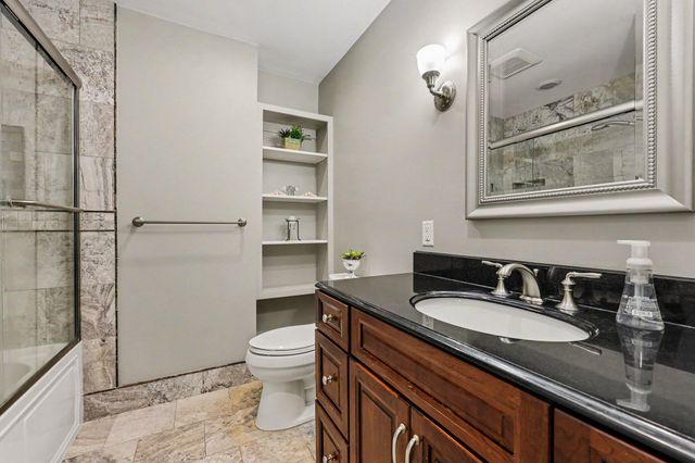 511 N Wagner Road, Ann Arbor, MI 48103