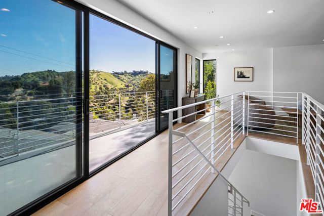4683 Glenalbyn Drive, Los Angeles, CA 90065