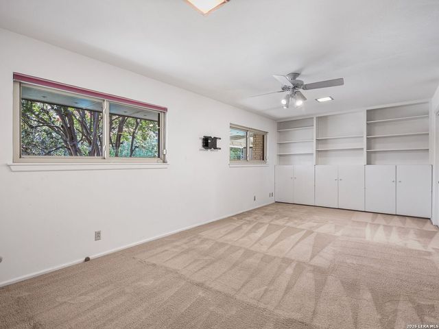 134 Meadowood Lane, San Antonio, TX 78216