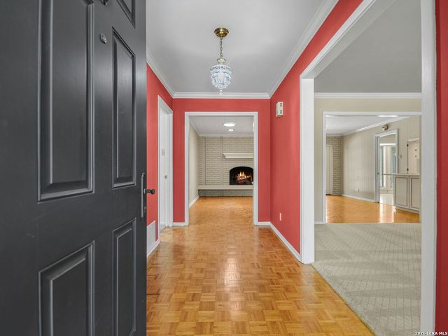 134 Meadowood Lane, San Antonio, TX 78216