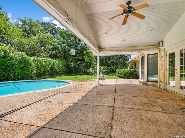 134 Meadowood Lane, San Antonio, TX 78216