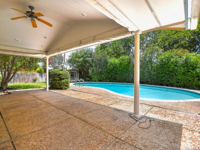 134 Meadowood Lane, San Antonio, TX 78216