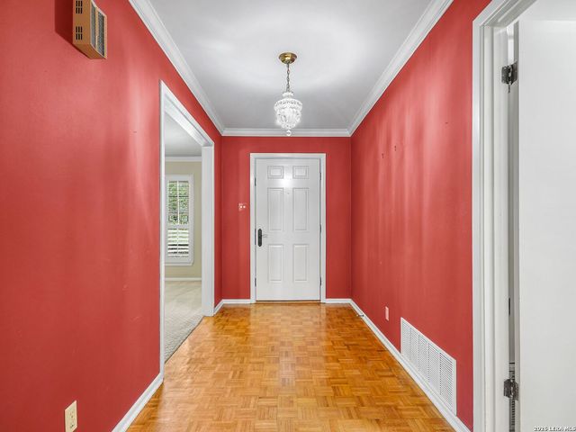 134 Meadowood Lane, San Antonio, TX 78216