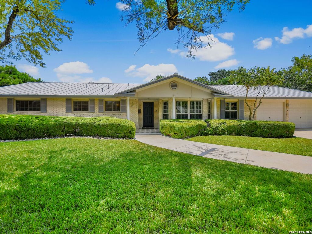 134 Meadowood Lane, San Antonio, TX 78216