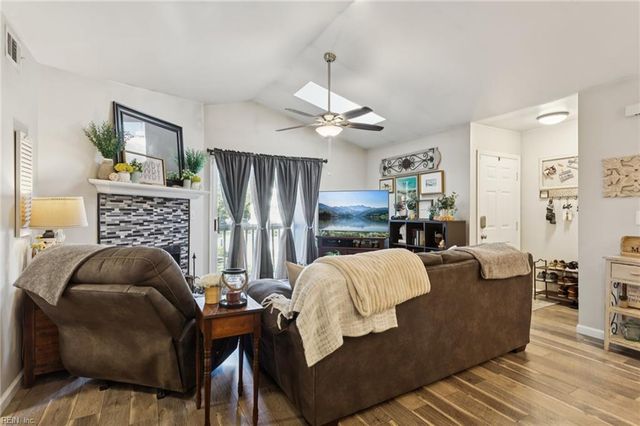 2108 Rocky Point RN D, Chesapeake, VA 23320