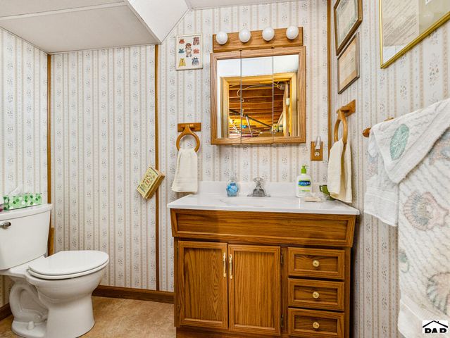 32 Loyola Lane, Pueblo, CO 81005