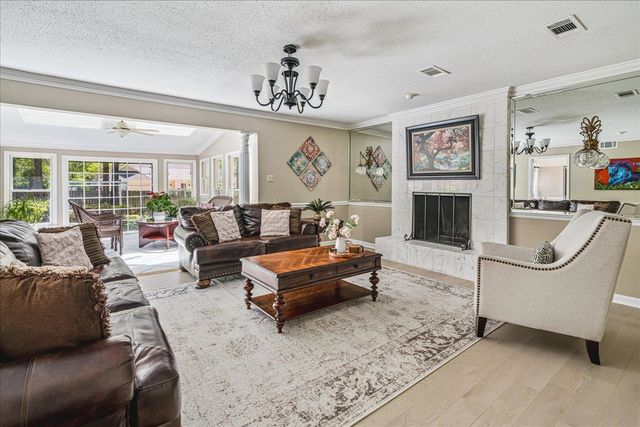 8199 KIMRIDGE DR, Germantown, TN 38138