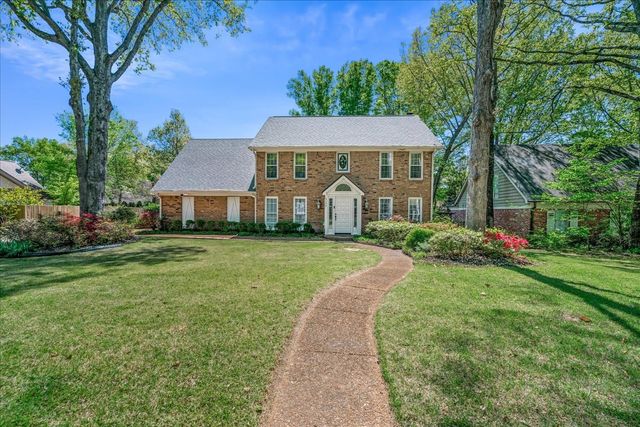 8199 KIMRIDGE DR, Germantown, TN 38138