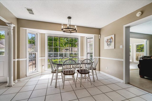 8199 KIMRIDGE DR, Germantown, TN 38138