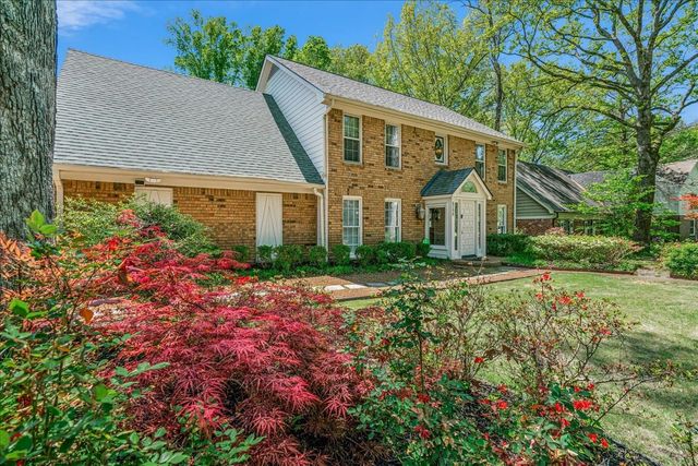 8199 KIMRIDGE DR, Germantown, TN 38138