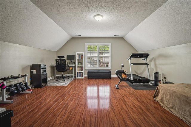 8199 KIMRIDGE DR, Germantown, TN 38138