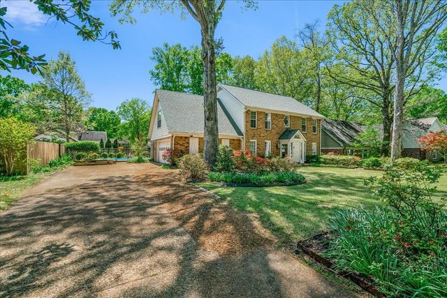 8199 KIMRIDGE DR, Germantown, TN 38138