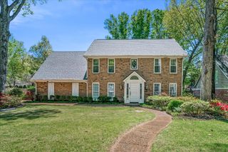 8199 KIMRIDGE DR, Germantown, TN 38138
