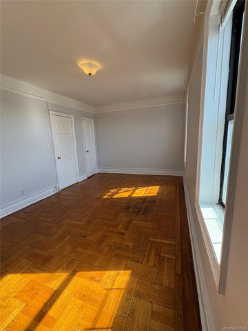 5005 43rd Avenue 5H, Woodside, NY 11377