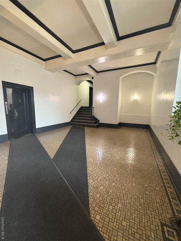 5005 43rd Avenue 5H, Woodside, NY 11377