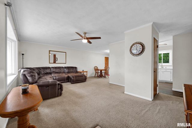 7701 W PLANK Road, Peoria, IL 61604