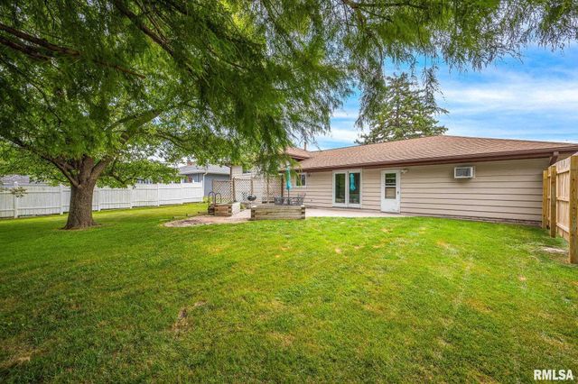 7701 W PLANK Road, Peoria, IL 61604
