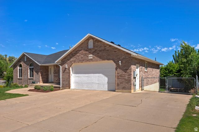 1832 E 7880 S, South Weber, UT 84405