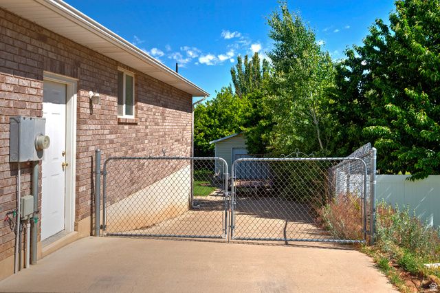 1832 E 7880 S, South Weber, UT 84405