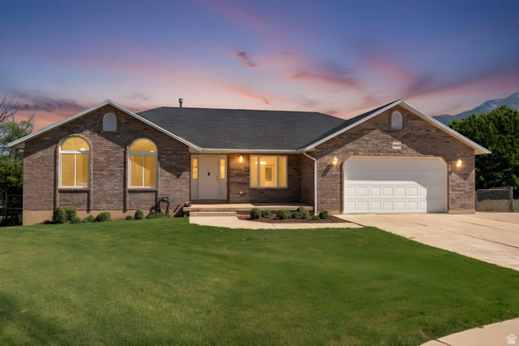 1832 E 7880 S, South Weber, UT 84405