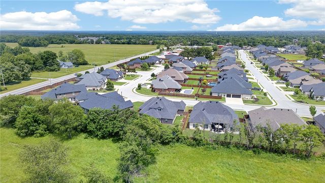1931 Shepherd Boulevard, Centerton, AR 72719