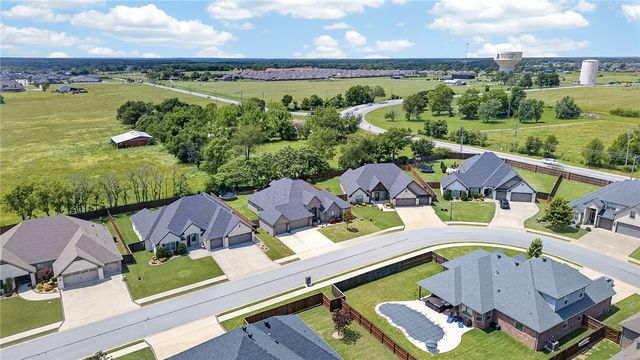 1931 Shepherd Boulevard, Centerton, AR 72719