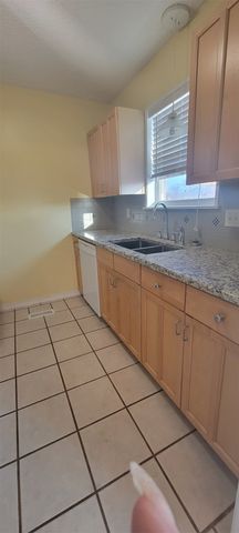404 Antigua Court, Sand Springs, OK 74063