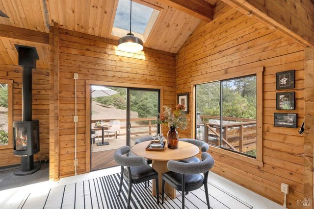 3020 Burnside Rd, Sebastopol, CA 95472