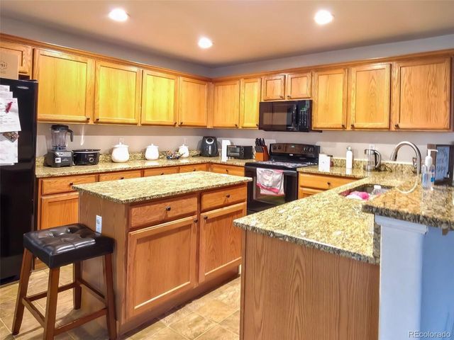 5560 Lewiston St, Denver, CO 80239