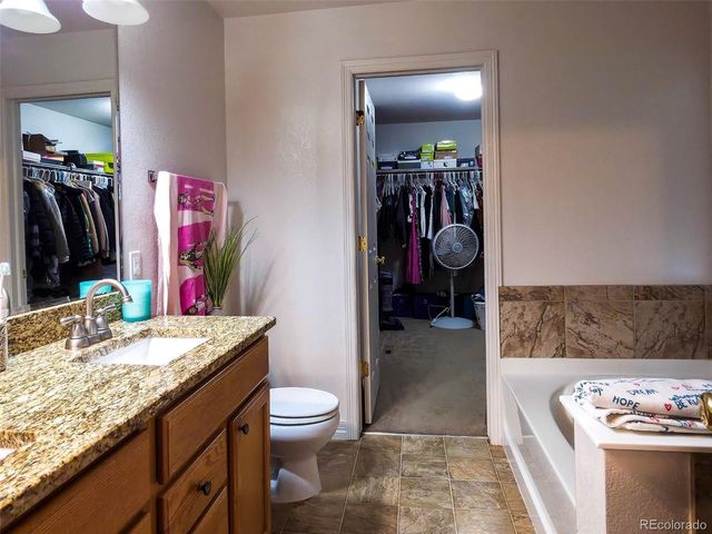 5560 Lewiston St, Denver, CO 80239