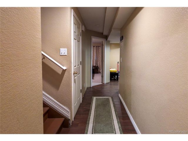 5560 Lewiston St, Denver, CO 80239